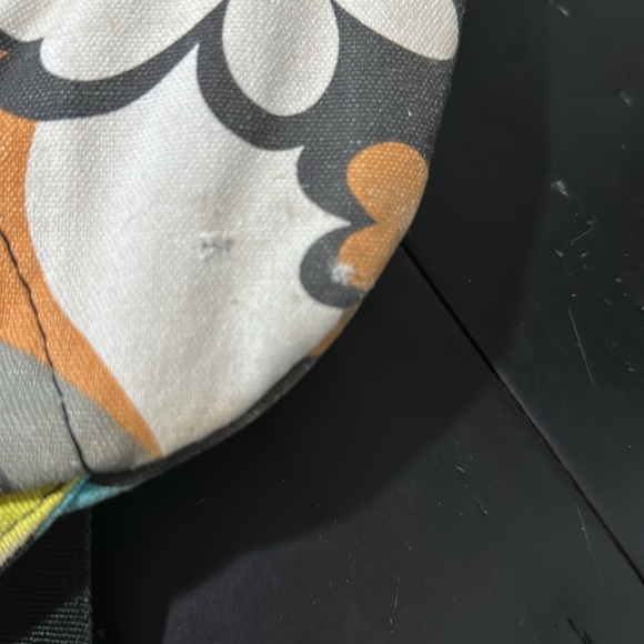 Kavu Crossbody Bag - Picture 3 of 10